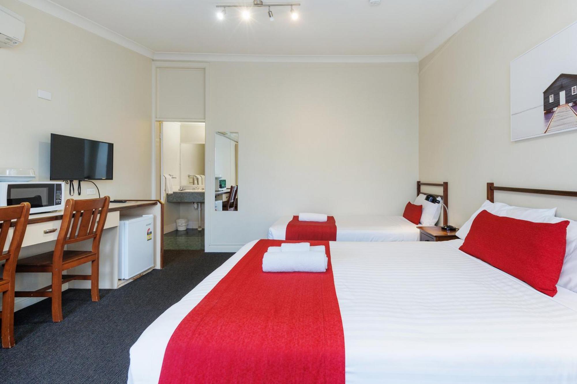 Amaroo Motel Tumuts Best Accommodation المظهر الخارجي الصورة
