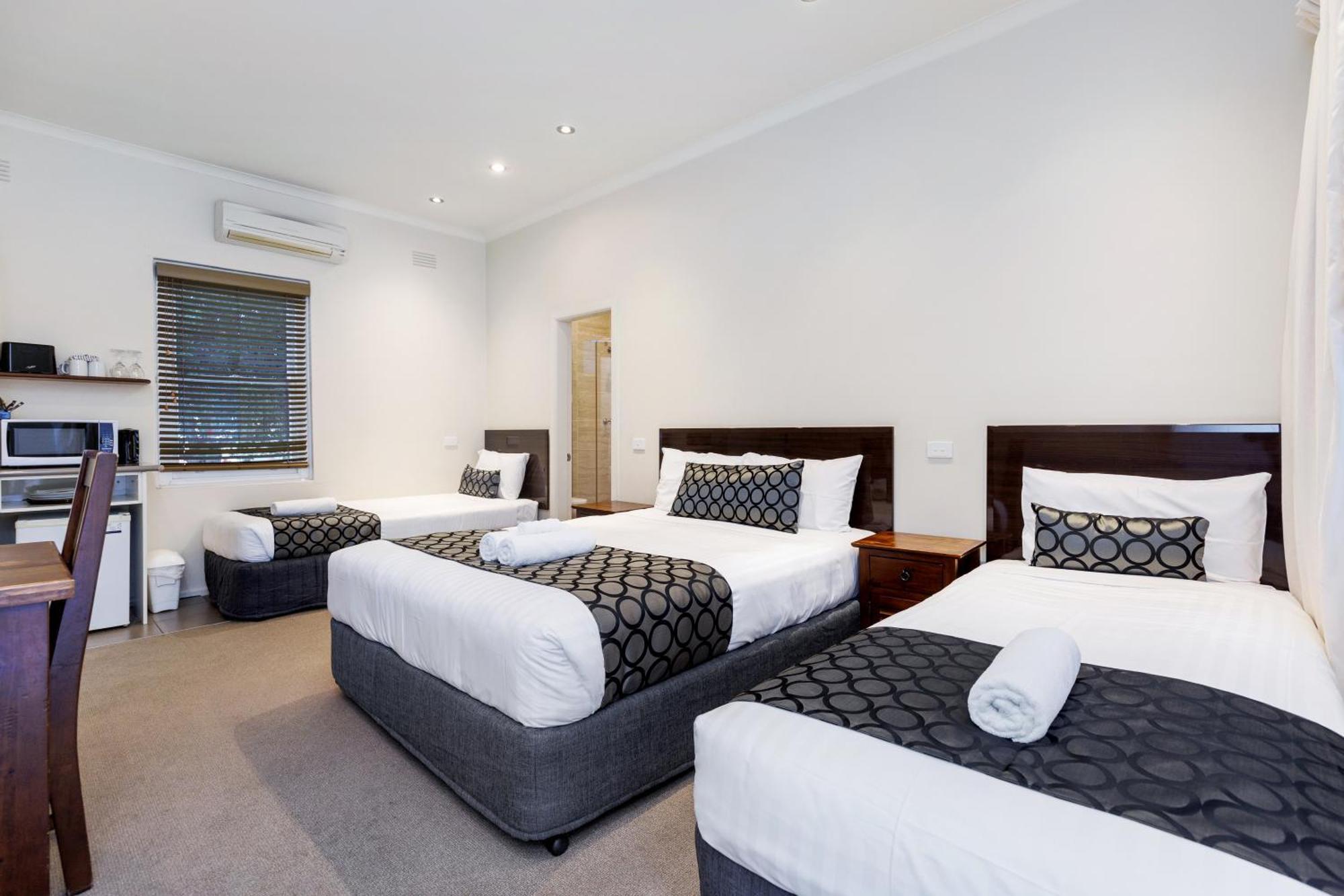 Amaroo Motel Tumuts Best Accommodation المظهر الخارجي الصورة