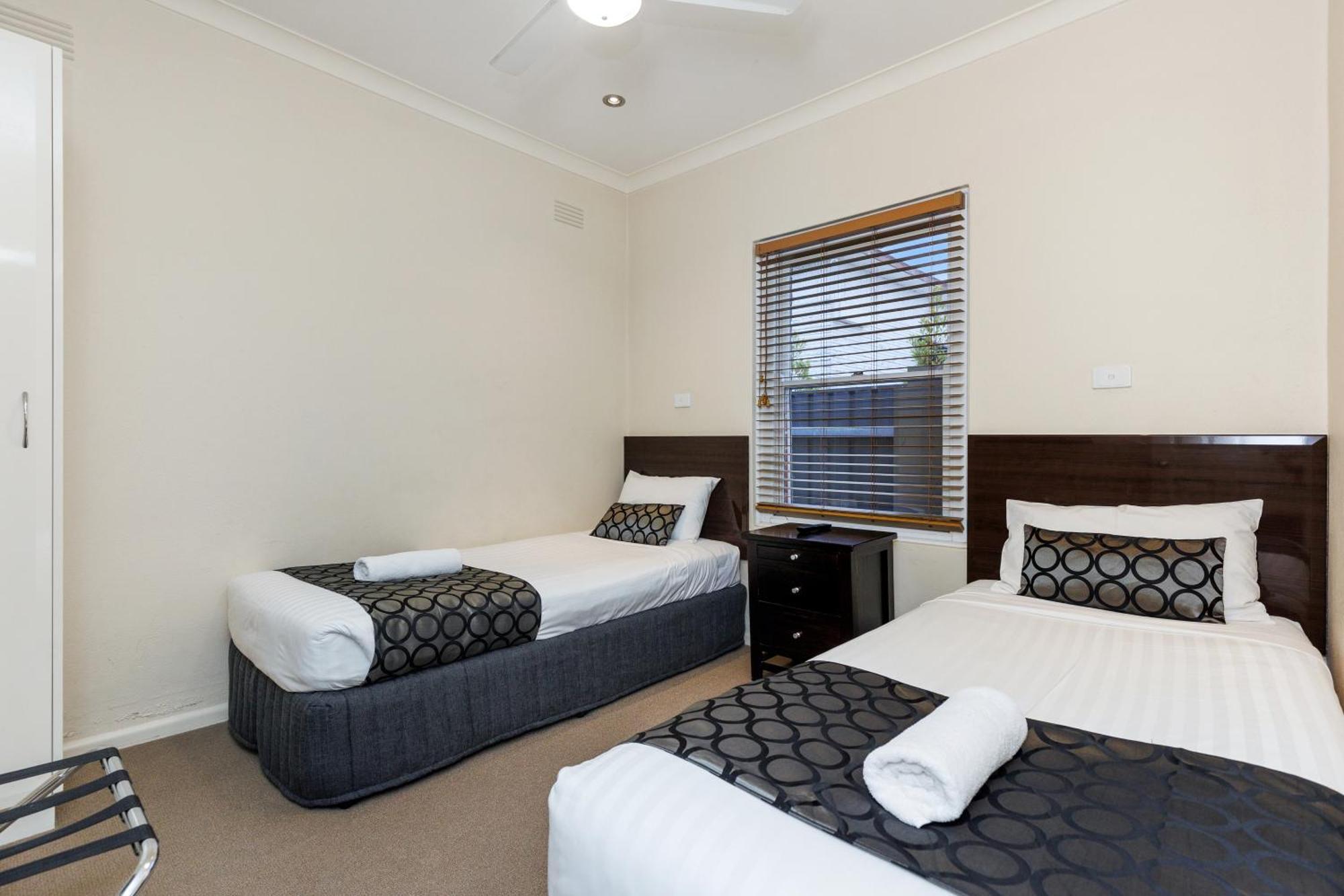 Amaroo Motel Tumuts Best Accommodation المظهر الخارجي الصورة