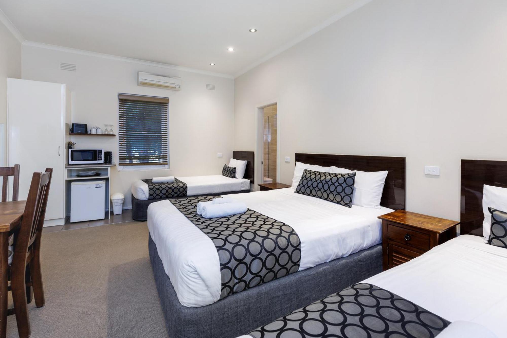 Amaroo Motel Tumuts Best Accommodation المظهر الخارجي الصورة
